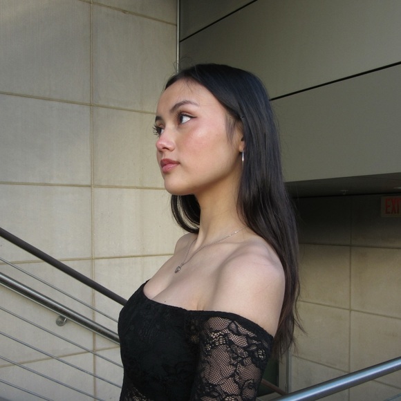 Meet your Posher, Elisa - Picture 1 of 1